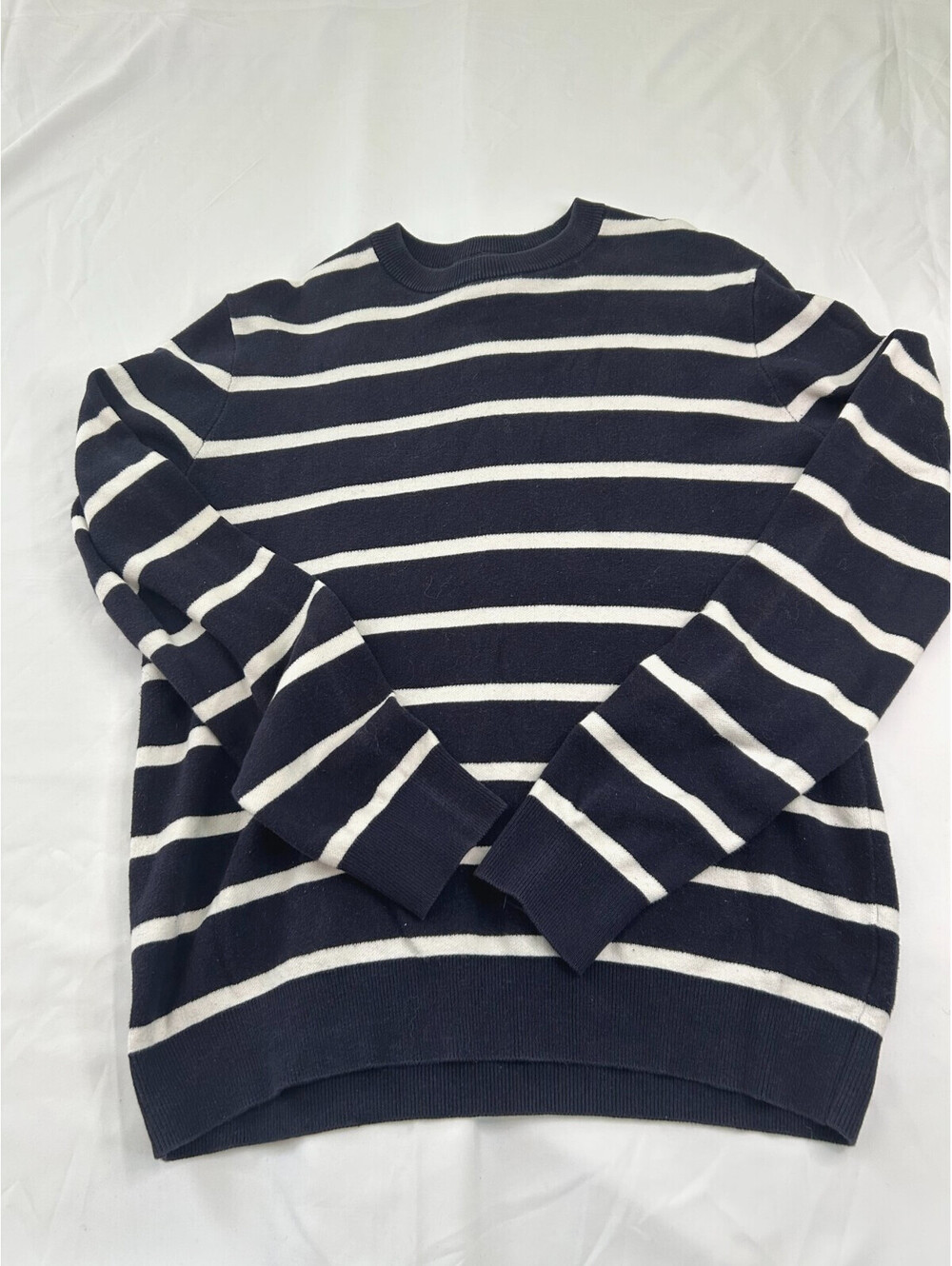 HM H&M Men's Navy Blue White Striped Crewneck Sweater Fine Knit Pullover Size S